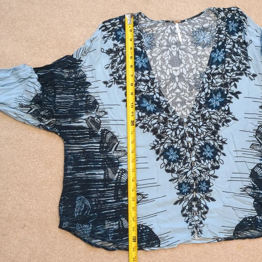 Free People Birds Of A Feather Top Sz. L - Picture 8 of 8